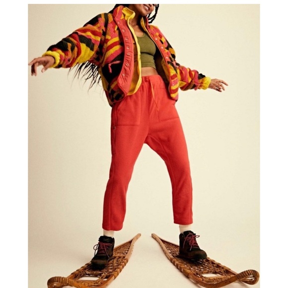 NEW FREE PEOPLE Hit The Slopes Printed Fleece Jacket
Size XS - Picture 2 of 11